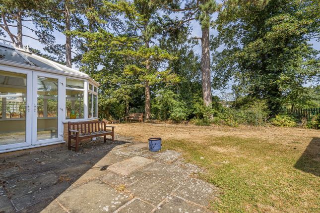 7, Hatherley Brake, Cheltenham photo 2