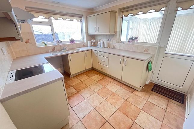 2-bed detached on Longlast, School Lane, Louth, £775/mo