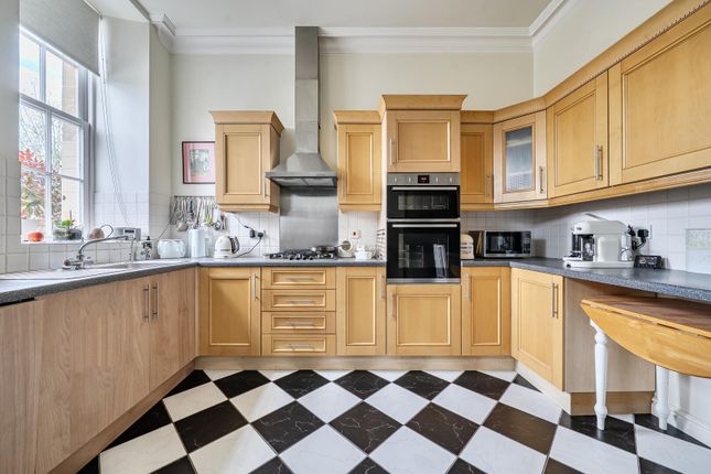 7, Wyatt Court, Devizes photo 3