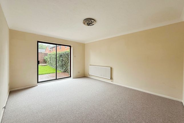 3, Gardenia Drive, Tiverton photo 2