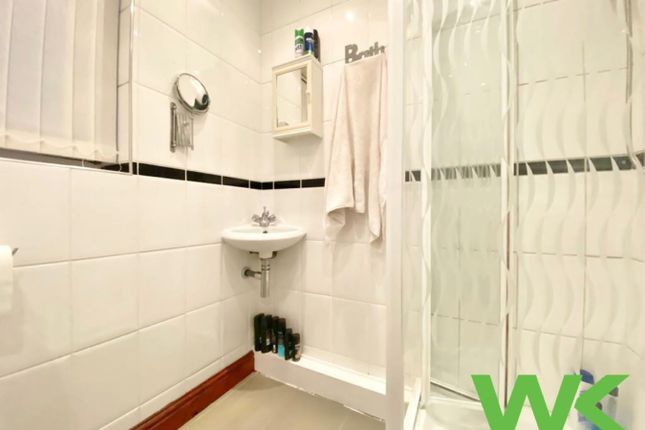 Flat for sale in Hallam Court, Hallam Street, West Bromwich