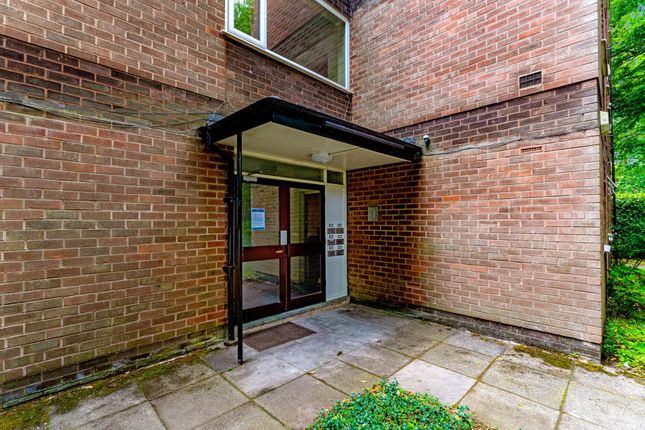 6 Ravenhurst, Bury Old Road, Salford photo 2