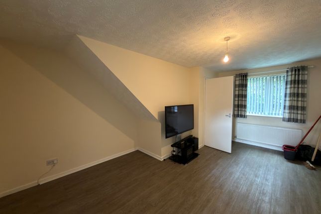 26, Taunton photo 3