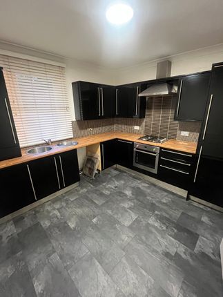 8, Gartlea Avenue, Airdrie photo 4