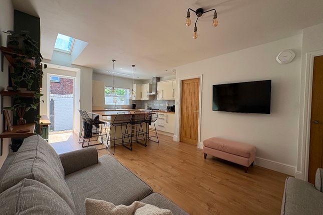 4 Barndale Road, Liverpool photo 2