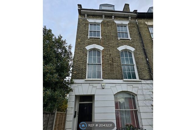 Thumbnail Maisonette to rent in Tollington Road, London