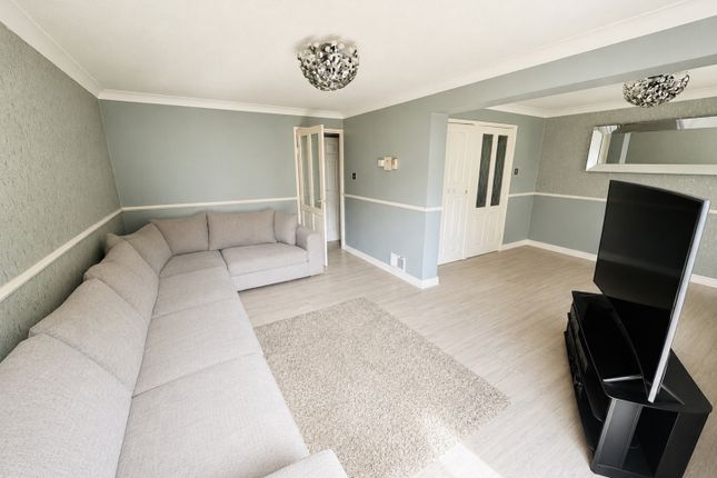 16, Grampian Drive, Peterlee photo 3