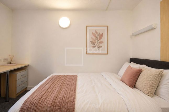E4d, Horton House, 135 Great Horton Road, photo 4