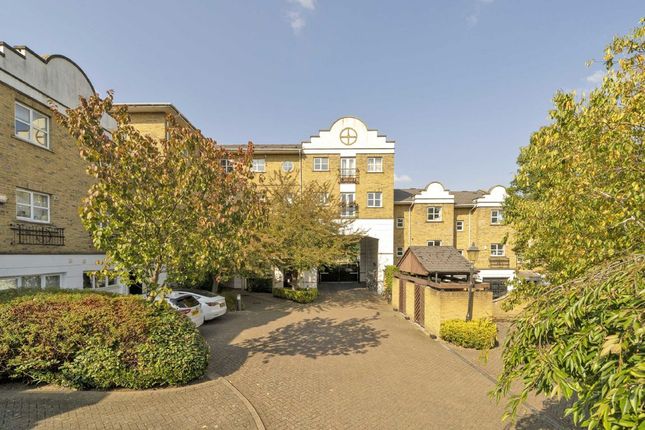 Thumbnail Flat for sale in Chesterton Close, London