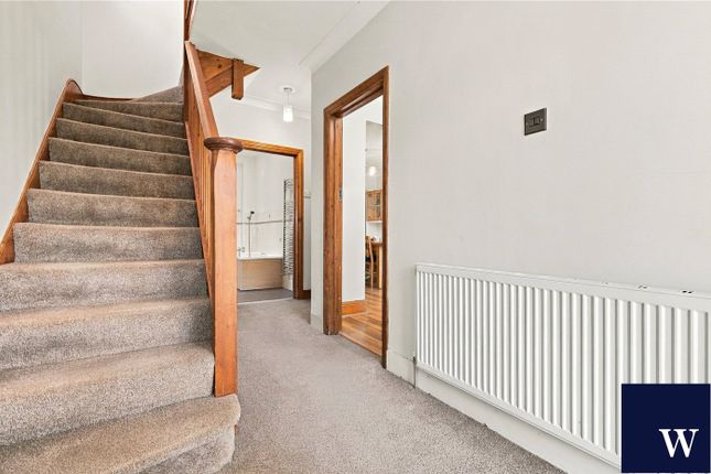 8, West Avenue, West Finchley photo 2