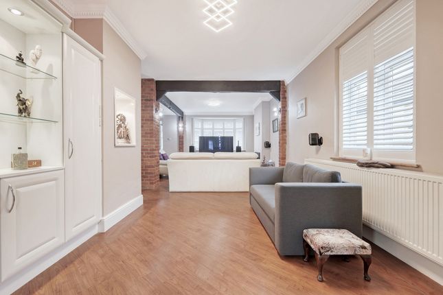3-bed house on 52, Clyde Way, Romford, £685,000