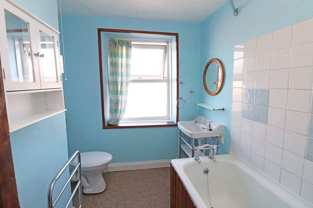 4a, Chapel Street, Holsworthy photo 4