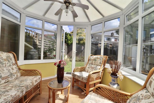10, St. Helens Drive, Brough photo 4