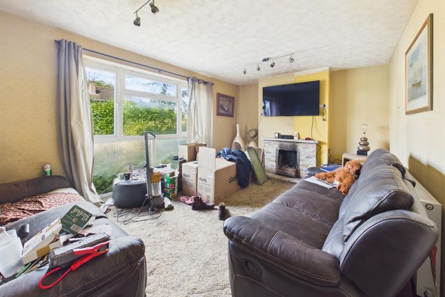 57, Oldbury Orchard, Gloucester photo 4