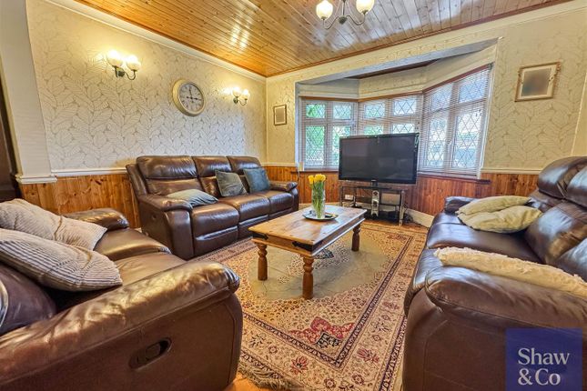 133, Argyle Avenue, Hounslow photo 2