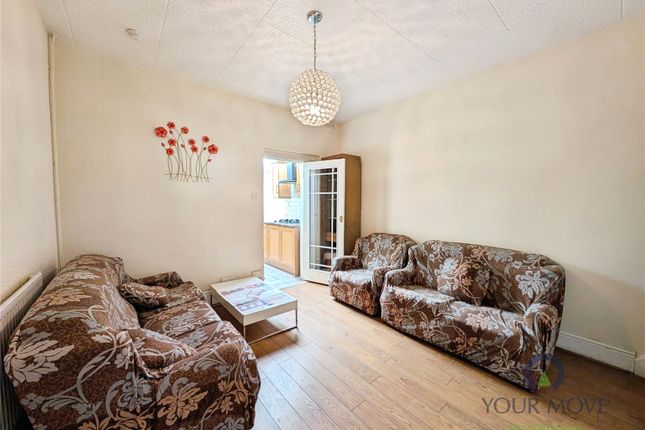 25, Eversley Road, Staffordshire photo 3