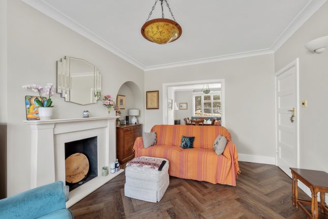 30, Beverley Avenue, West Wimbledon photo 3