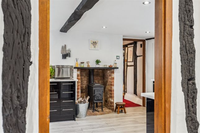 Cottage for sale in The Strand, Quainton, Aylesbury