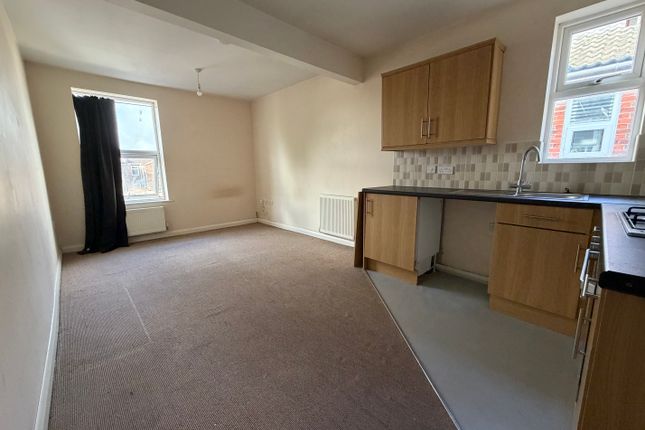Flat 4, 290, Southampton Road, Eastleigh photo 4