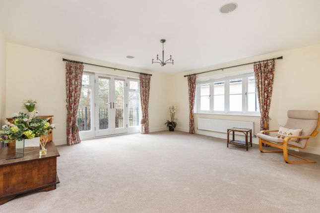 Flat 9, Kirtling Place, Winchester photo 4