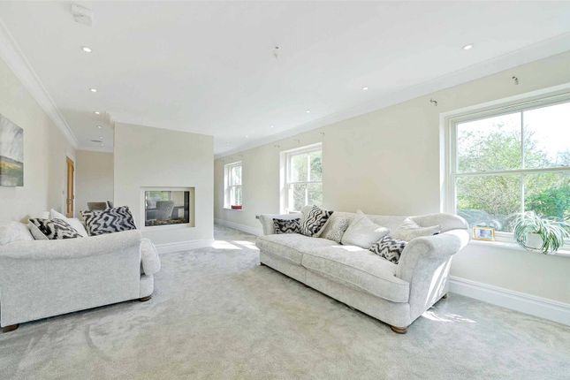Mulberry Cottage,, Ascot Road, Maidenhead photo 4