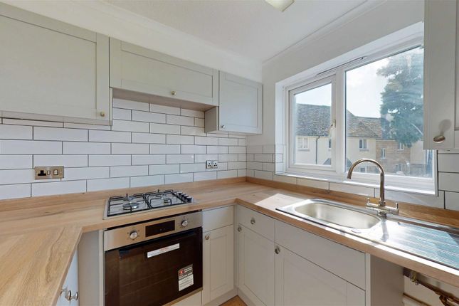 36, Torkington Gardens, Stamford photo 3