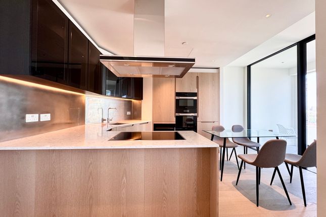 River Park Tower, Nine Elms Lane, London photo 3