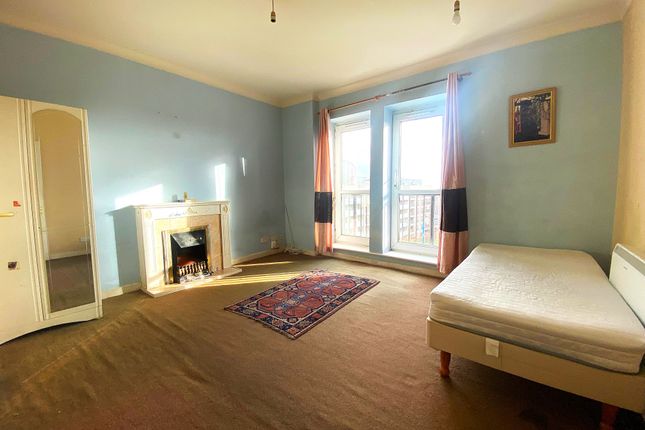 Flat 21 Madison Heights, 17-27, High Street, Hounslow photo 2
