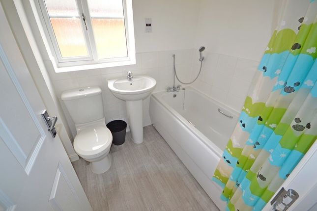 End terrace house to rent in Middlesex Road, Coventry