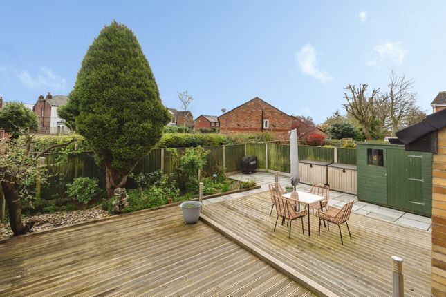 15, Waltham Avenue, Cheshire photo 4