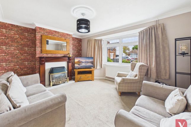 47, Roman Road, Luton photo 2