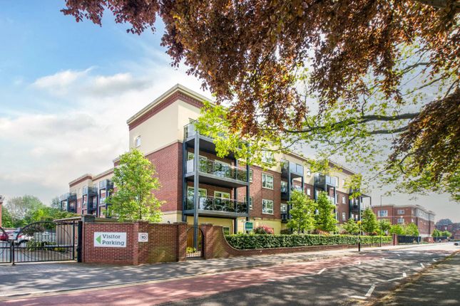 Thumbnail Flat for sale in Recreation Road, Bromsgrove, Worcestershire