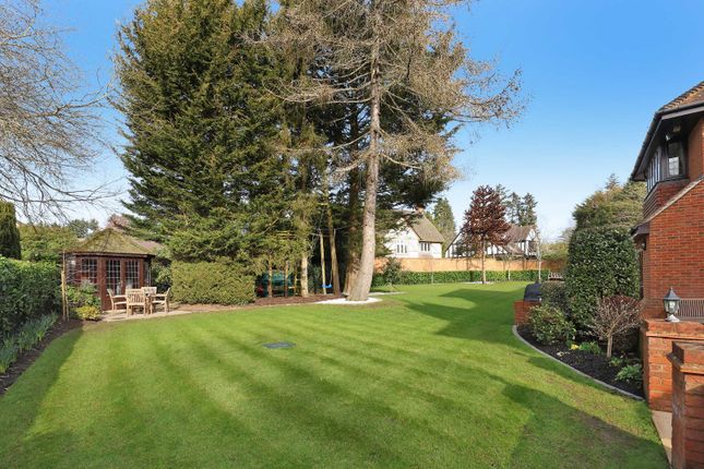 Finch House,, Finch Lane, Beaconsfield photo 4