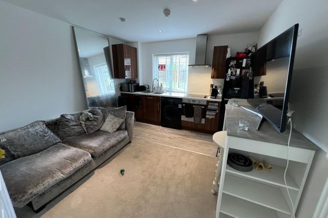 Flat for sale in Coatley Close, Coate, Swindon