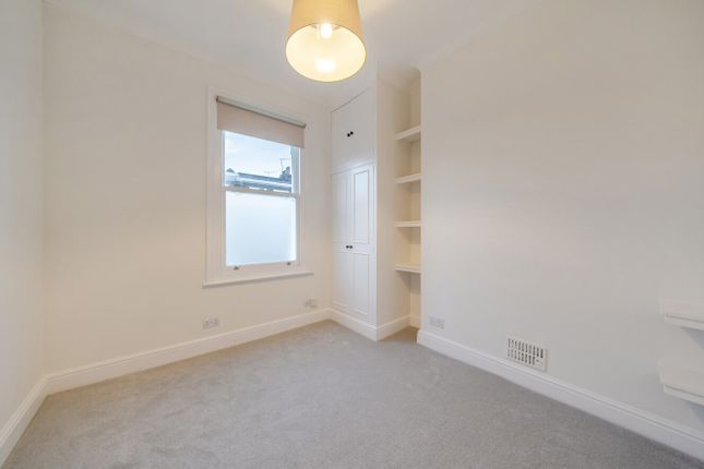 First Floor Flat, 67, Lower Richmond Road, London photo 4