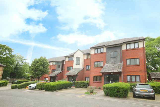 Flat to rent in Maple Gate, Loughton