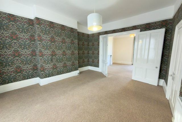 96, BATH photo 4