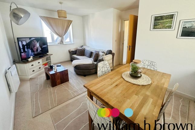 Flat 5, Mackenzie House, Peter Taylor Avenue, BRAINTREE photo 2
