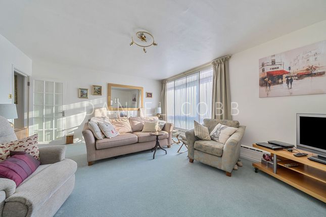 Flat 81, Dryden Court Renfrew Road, London photo 2