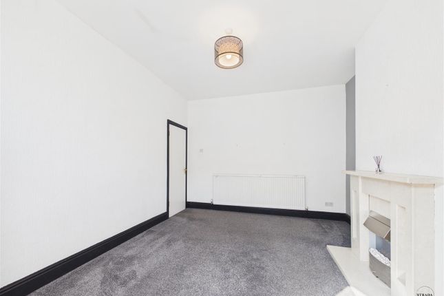 22, Dowdeswell Street, Chesterfield photo 3