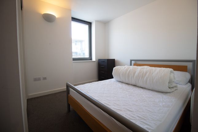 Thumbnail Flat for sale in Queens Road, Nottingham