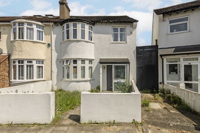 Terraced house to rent in Aberfoyle Road, London