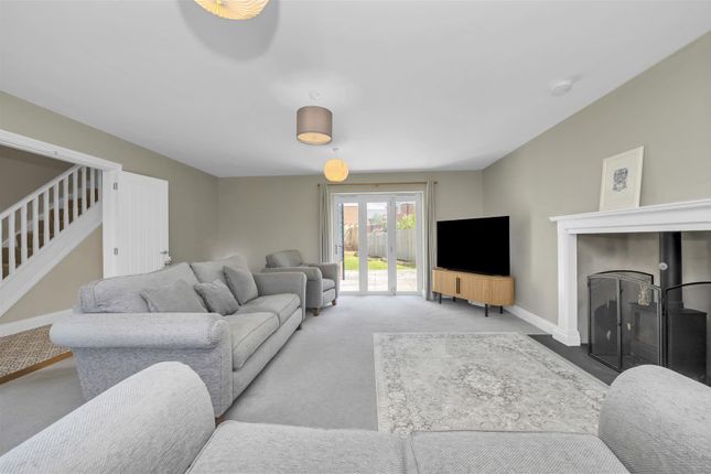 2, Honeywood Grove, Bury St. Edmunds photo 4