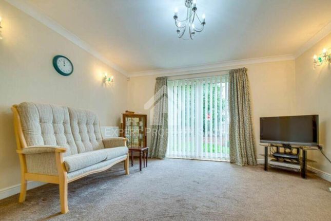 3, Royal Court, Worksop photo 3