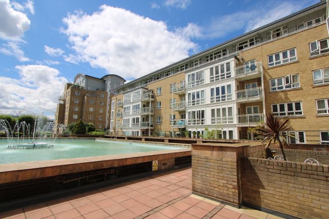 Thumbnail Flat to rent in St. Davids Square, London