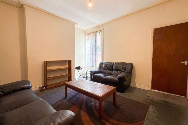 29 Paton Street, Leicester photo 2