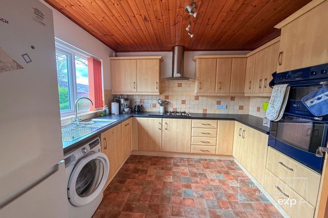 20, Sanderspool Cross, South Brent photo 4