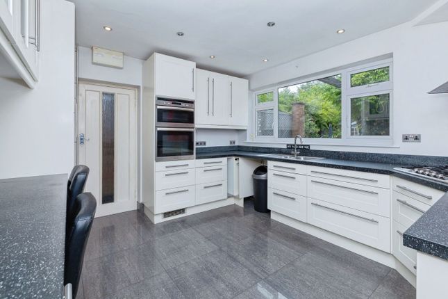 76, Maple Way, Leicester photo 4