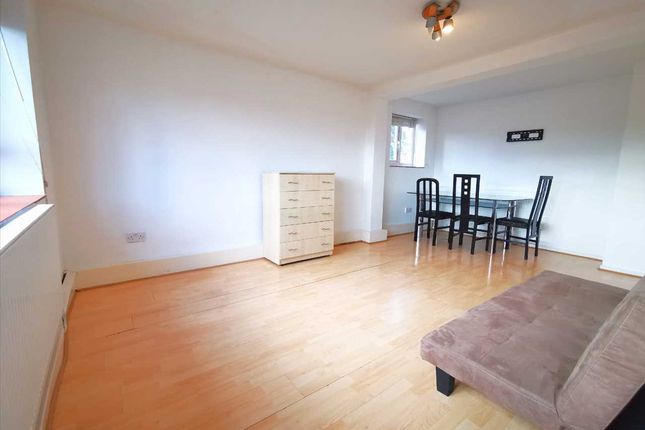 Thumbnail Flat to rent in West House Close, London