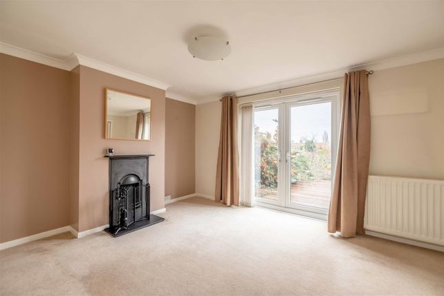 11, Rydings, Windsor photo 2
